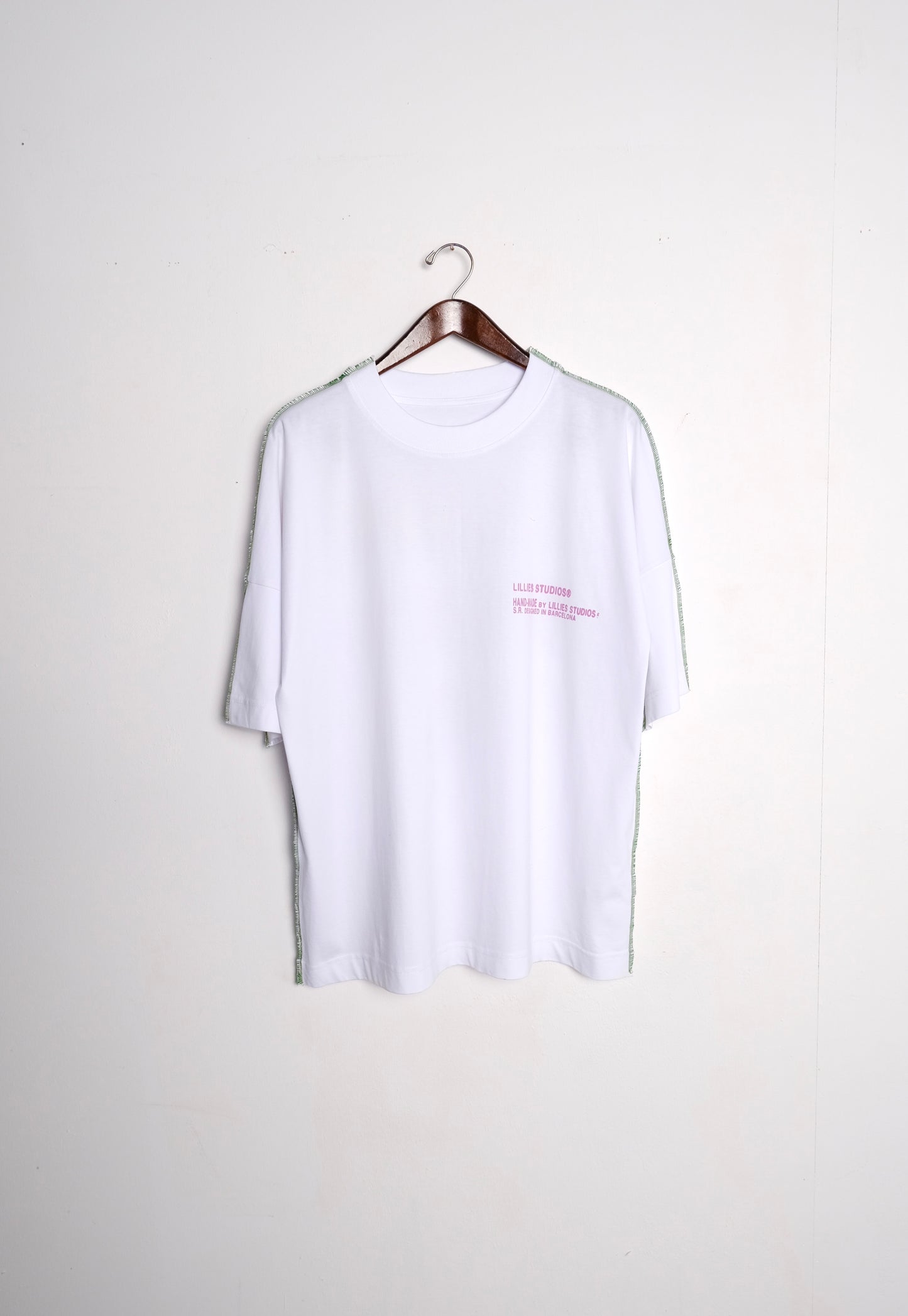 White Over-lock Graphic Print T-shirt