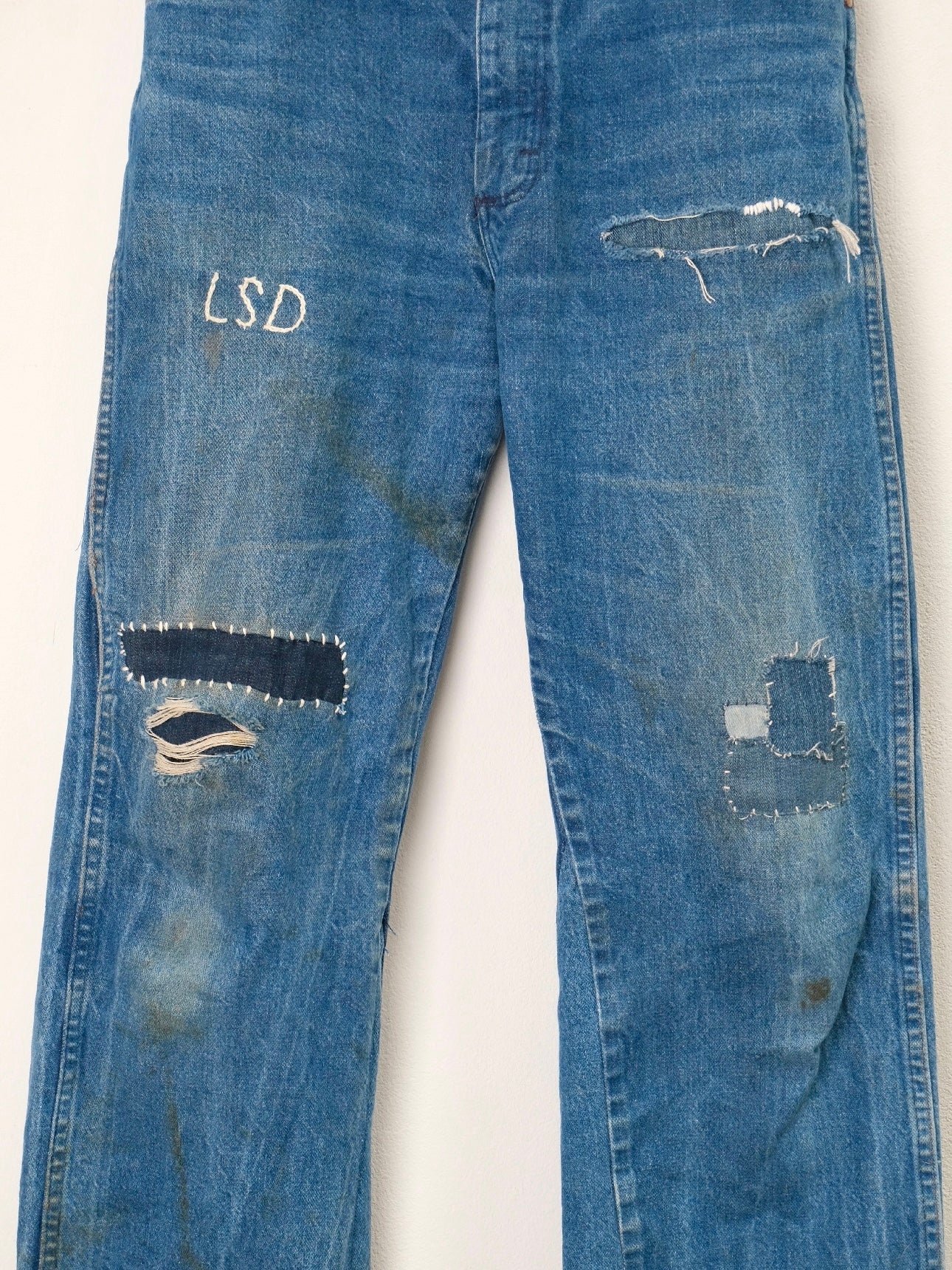 Vintage Cowboy Cut Denim – waistband and pocket detail, light-blue Wrangler denim, hand-repaired – Lillies Studios