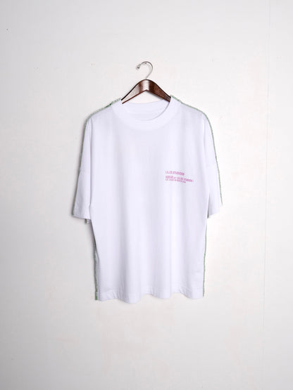 White Over-lock Graphic Print T-shirt